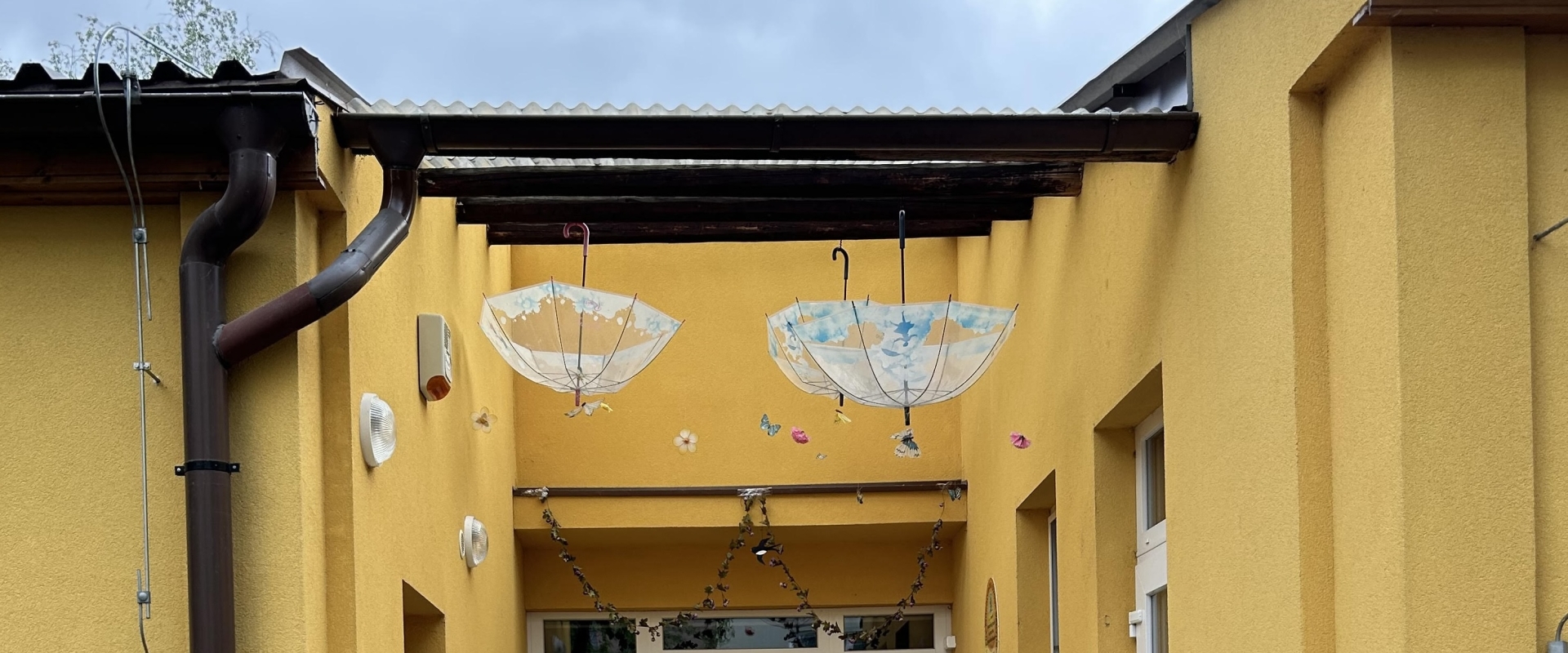 Slide: Egri Kertvárosi Óvoda Gyermekkert Tagóvodája